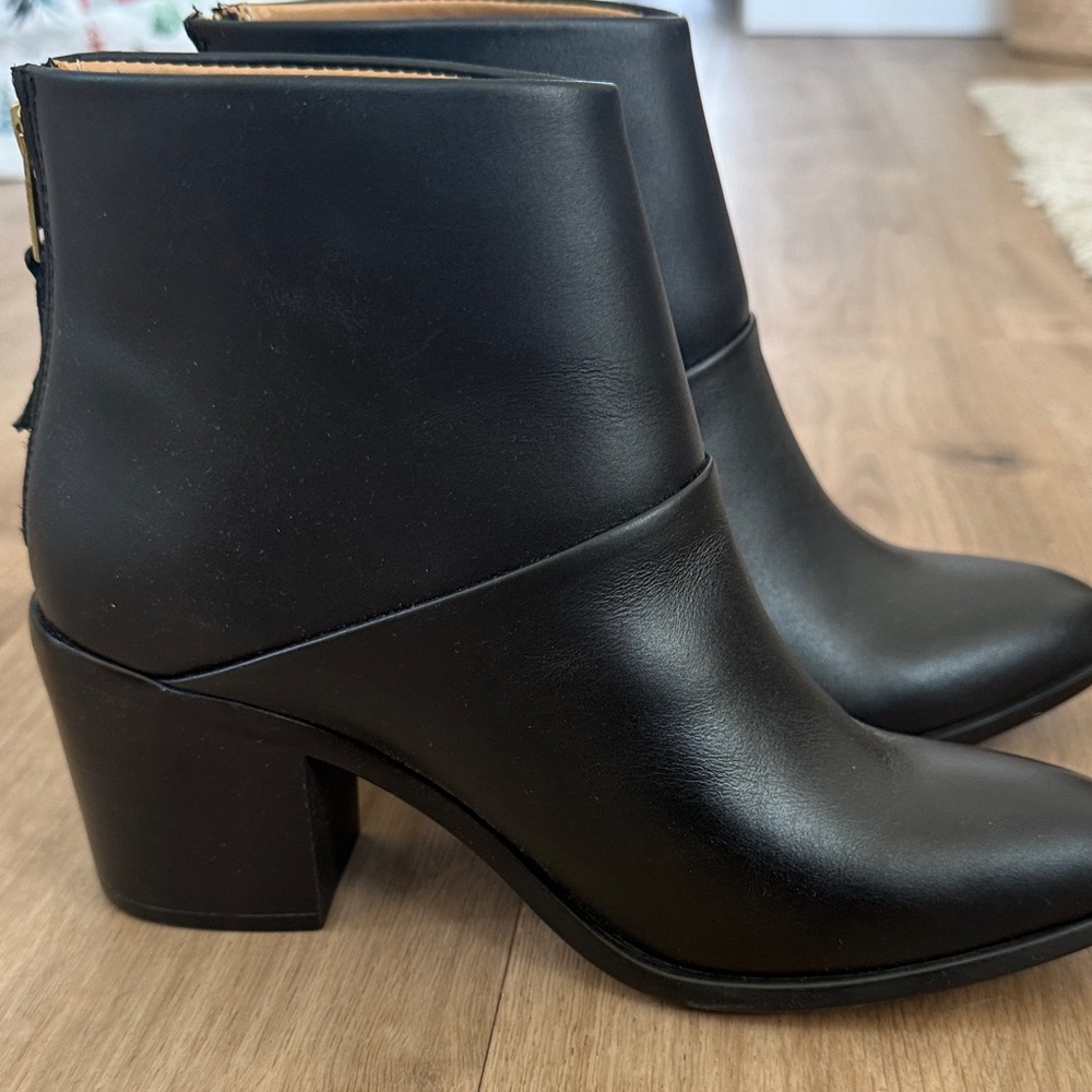 Black Ankle Boots - Nisolo Dari 2.0 size 8.5